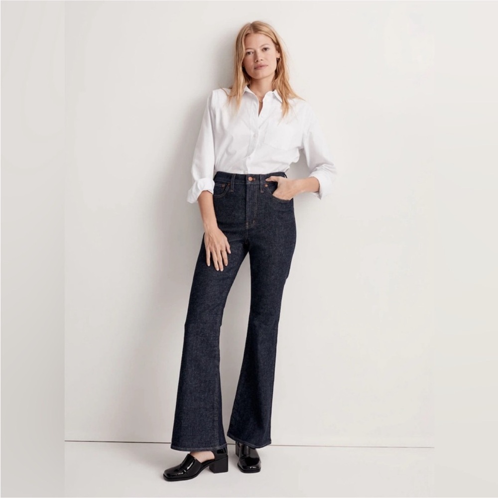 Madewell The Perfect Vintage Flare Jean in Wrenford Wash 28 Dark Wash Indigo